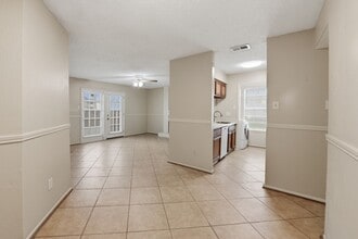 Building Photo - 1310 Brenda Ln