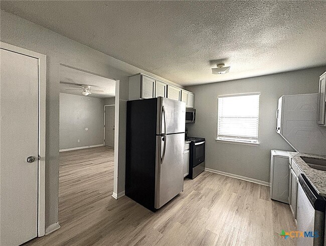 Foto del edificio - 305 Northern Dove Ln
