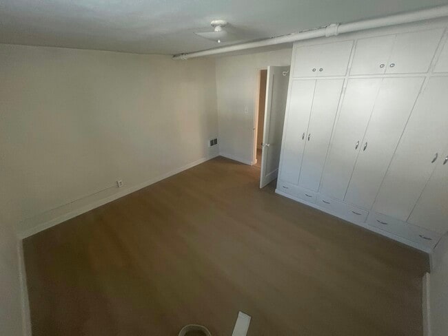 Foto del edificio - 400 W 13th St