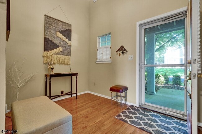 Foto del edificio - 118 Bonney Ct