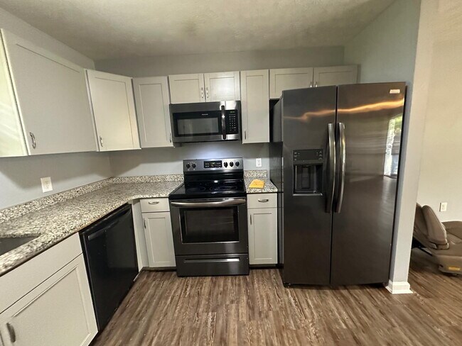 Foto del edificio - 105 Jay Ln