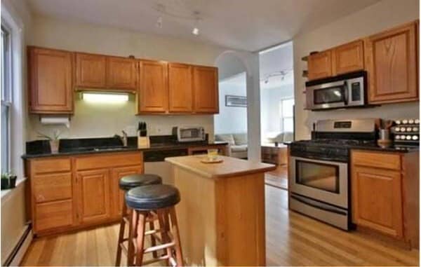 Building Photo - 46 Middle St