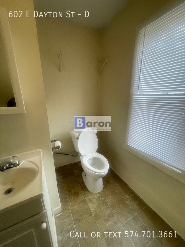 Building Photo - 602 E Dayton St