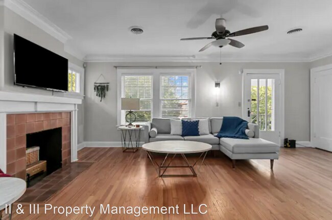 Foto del edificio - 3 br, 2 bath House - 3202 Central Street U...