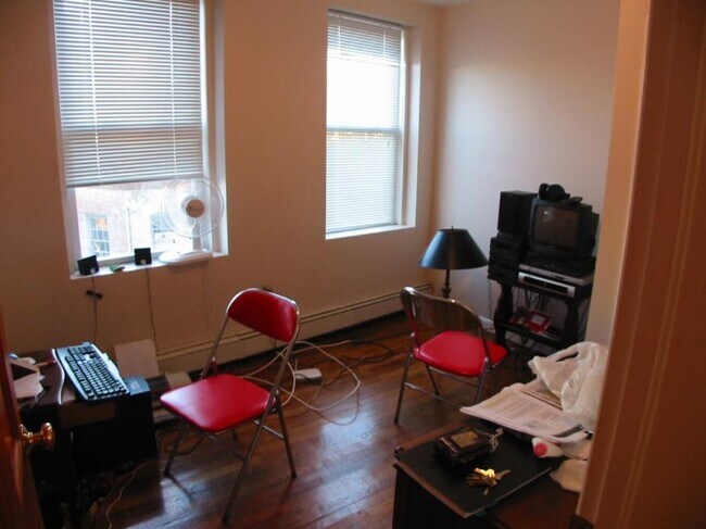 Building Photo - 3.0 bedroom in Cambridge Massachusetts 02139