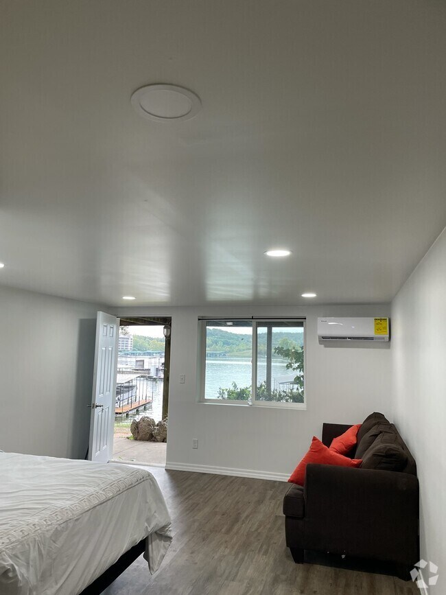 Apartments For Rent in Macks Creek, MO with Yard 2 Rentals