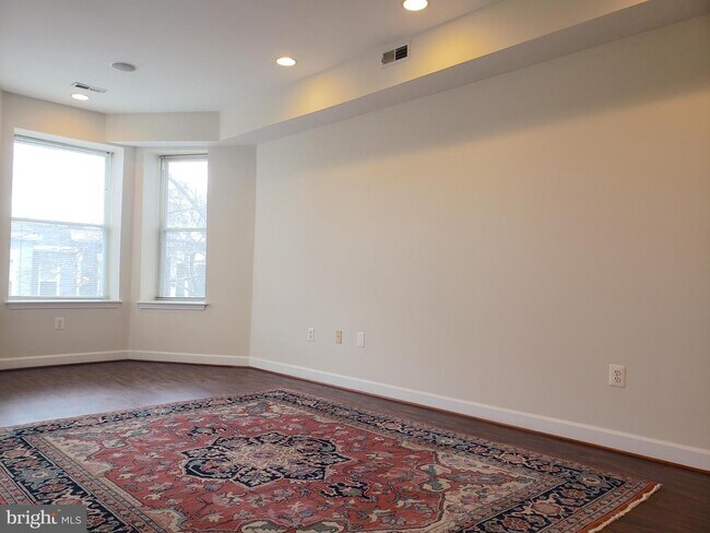 Foto del edificio - 21 Quincy Pl NW