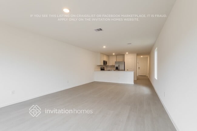 Building Photo - 15290 Abella Dr