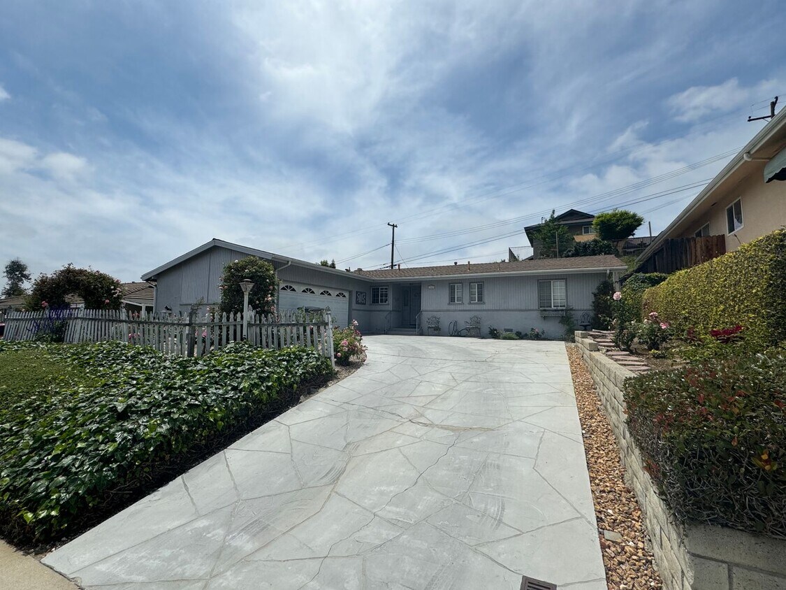 Primary Photo - Beautiful 3 bedroom home in La Habra
