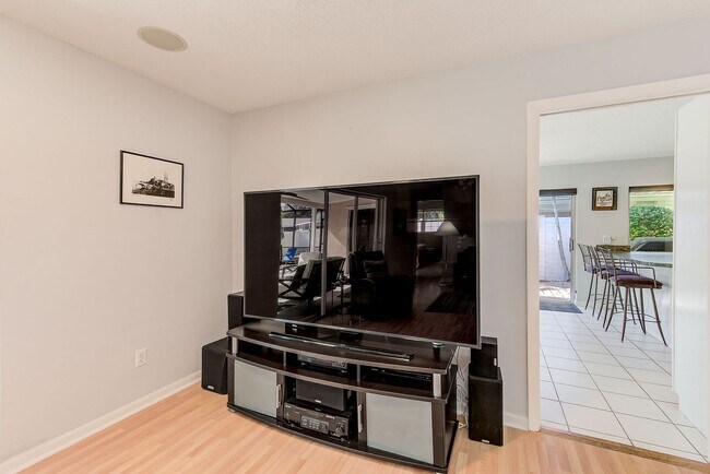 Building Photo - $500 Move-In Special – Limited Time!