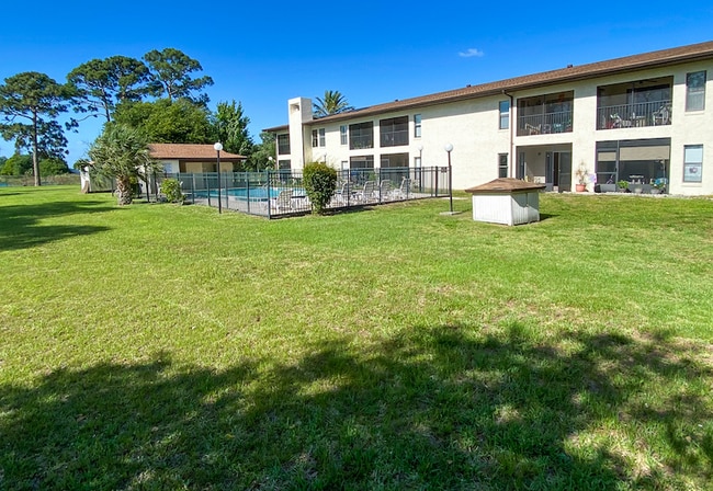Foto del edificio - 420 Breakwater Dr