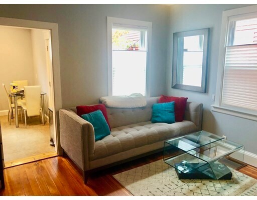 Foto principal - 16 Linden St