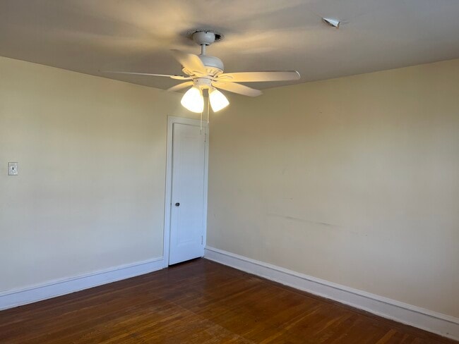 Building Photo - 6055 Frankford Ave