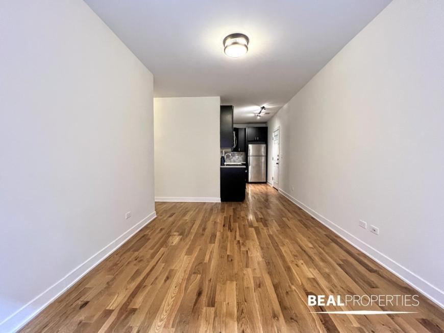 Foto principal - 2 bedroom in CHICAGO IL 60625