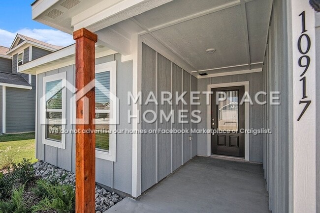 Building Photo - 10917 Gray Mare Dr