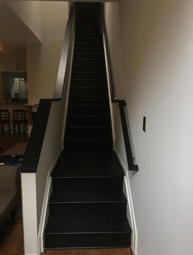 Foto del edificio - 914 Stubblefield Ln