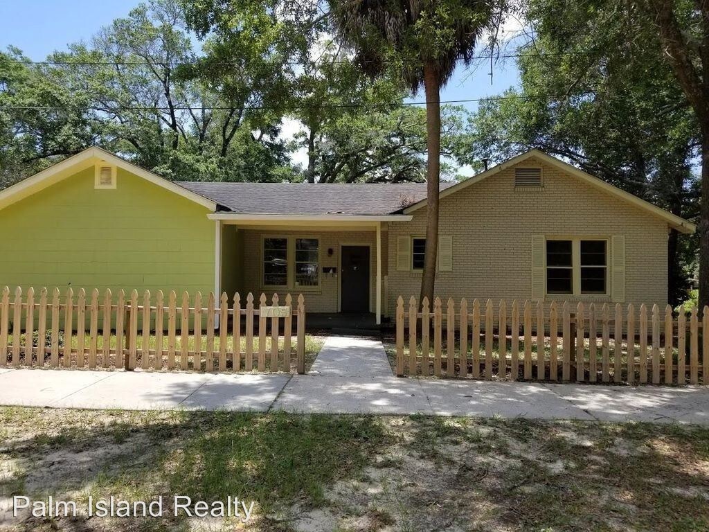 4 br, 2 bath - 705 W Lee St - 4 br, 2 bath  - 705 W Lee St