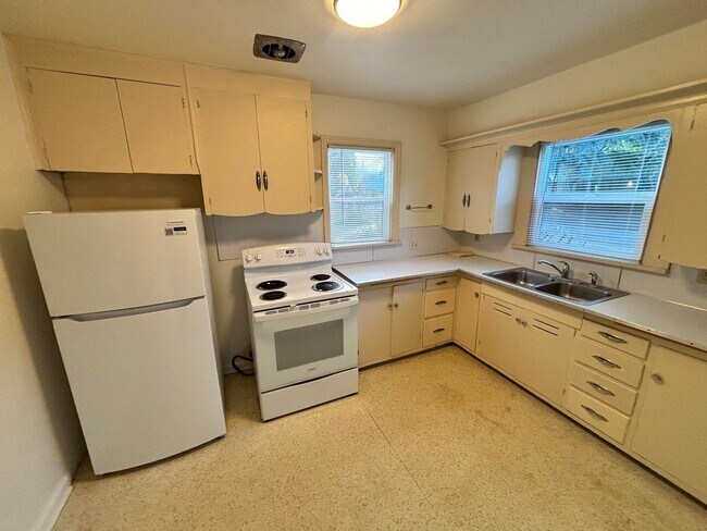 Foto del edificio - Cozy Two Bedroom Home in Salem