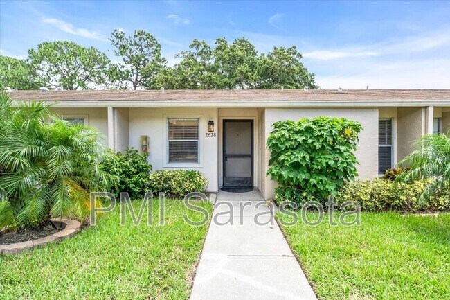 Foto del edificio - 2628 Woodgate Ln
