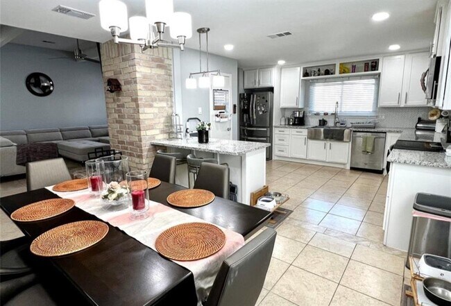 Foto del edificio - 15711 Tammany Ln