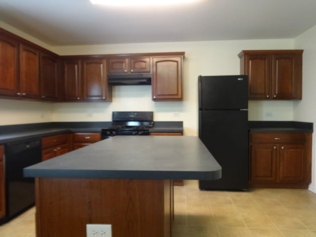 Building Photo - 24112 Cedar Creek Ct