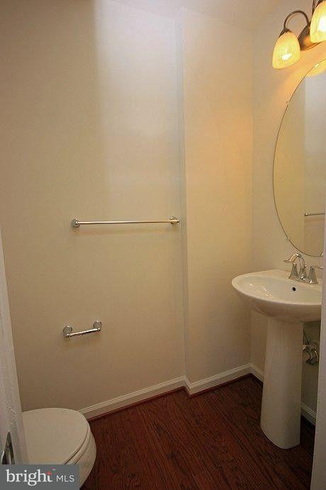 Building Photo - 6282 Newport Ct