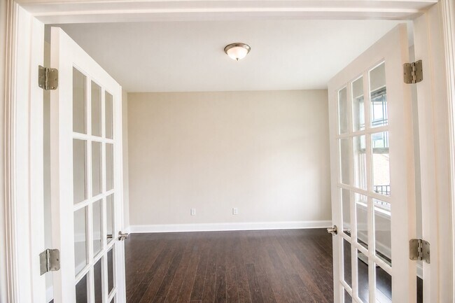 Foto del edificio - 1624 Lampwick Ct