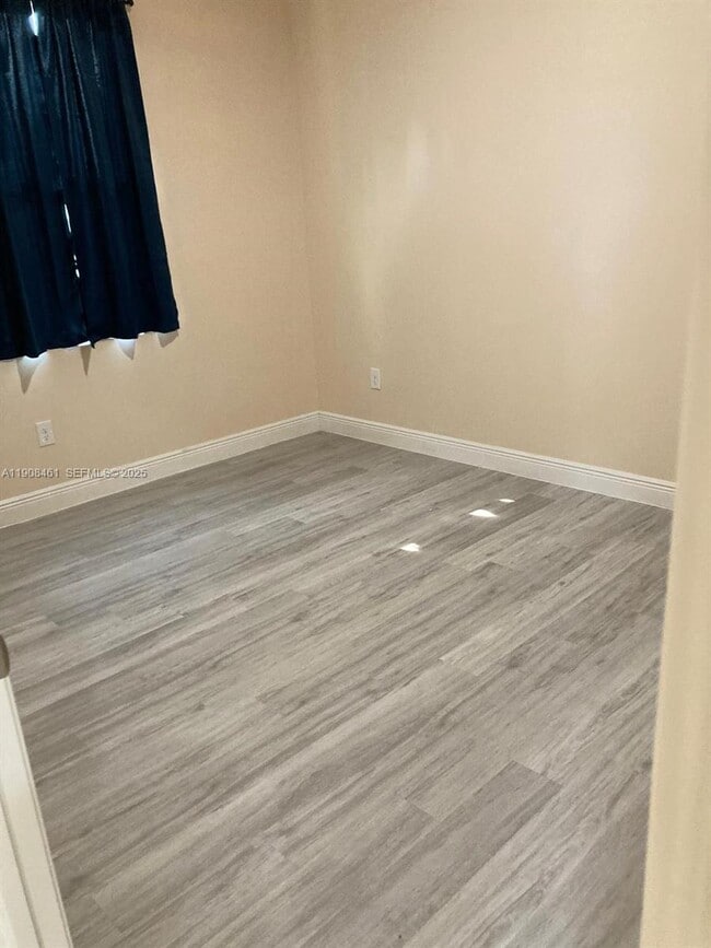 Foto del edificio - 2013 Odessa Cir