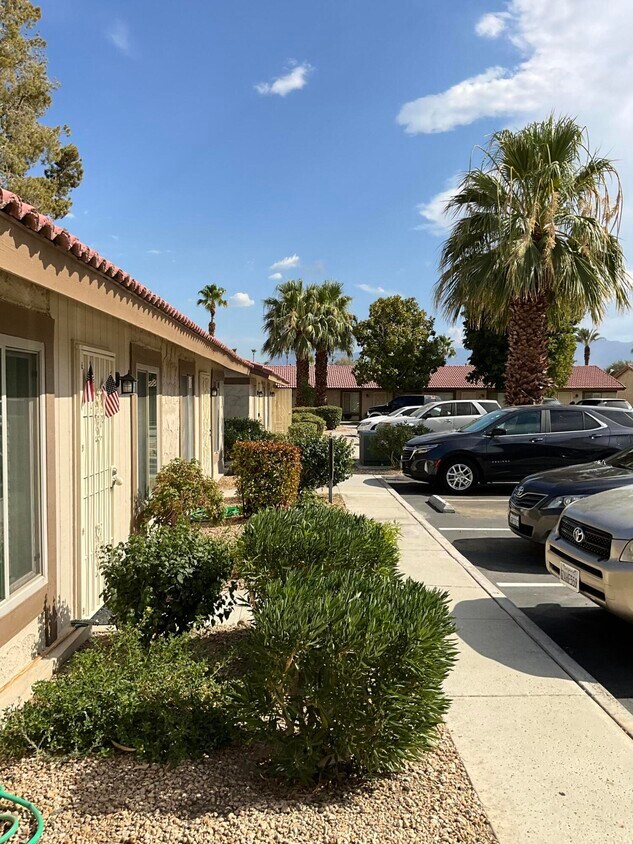 82075 Country Club Dr Unit 31, Indio, CA 92201 Condo for Rent in Indio, CA