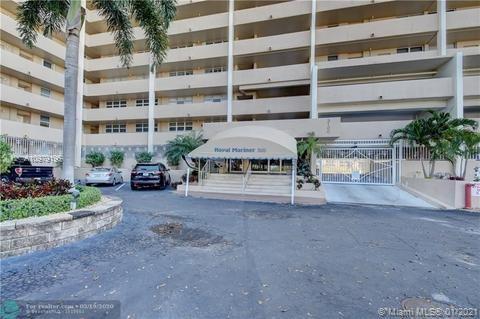 Building Photo - 3100 NE 49th St