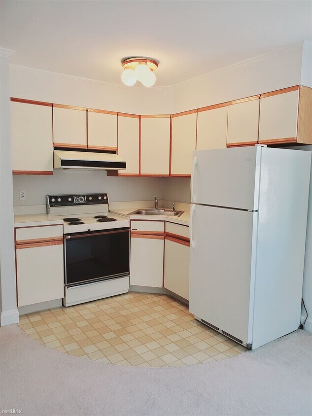 Primary Photo - 1 br, 1 bath Condo - 27 Oak St Apt 6