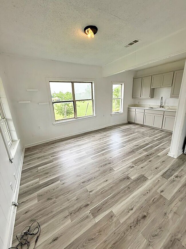 Foto del edificio - Nice 3 Bdrm 1 Bath Home in Gunter Texas