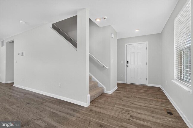 Foto del edificio - 3155 White Tail Dr
