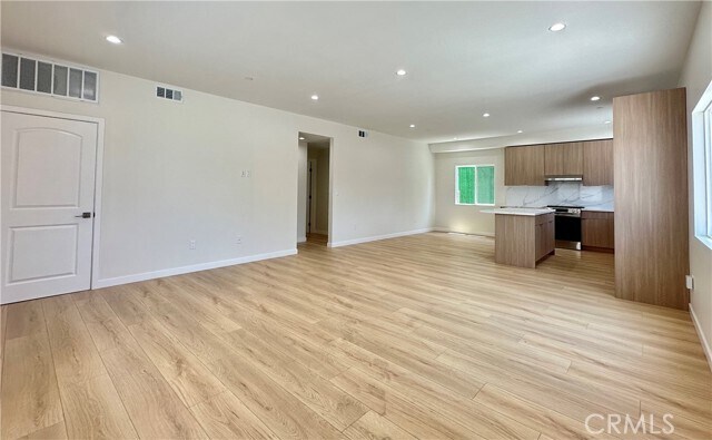 Foto del edificio - 7726 Laurel Canyon Blvd