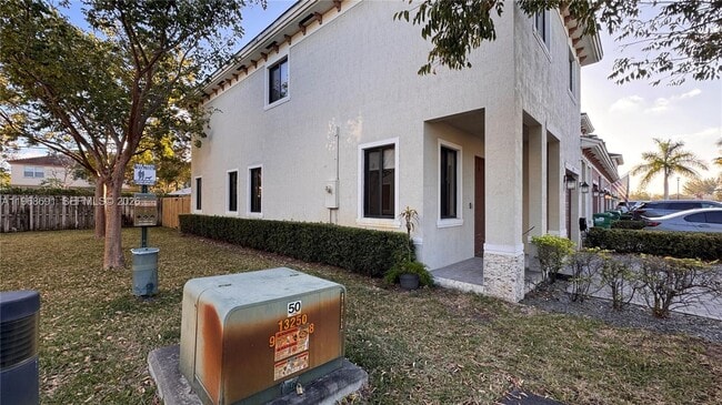 Foto del edificio - 12764 SW 131st Terrace