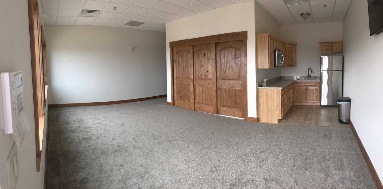 Enterance - 1015 Williams Rd