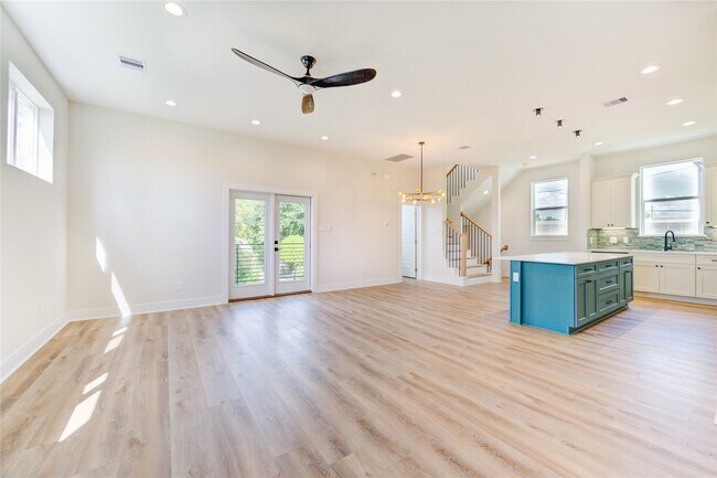 Foto del edificio - 1928 Gregg St