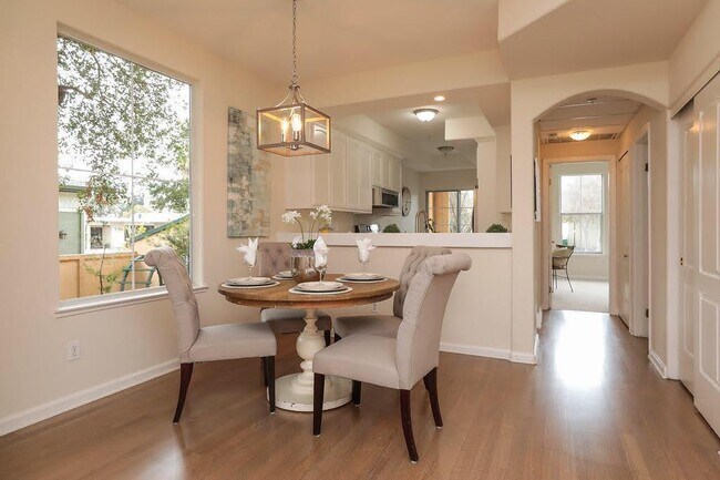 Foto del edificio - 379 Hope St