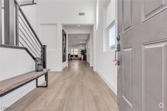 Building Photo - 10836 Trl Crst Ave