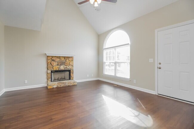 Foto del edificio - 3276 Clapham Rd