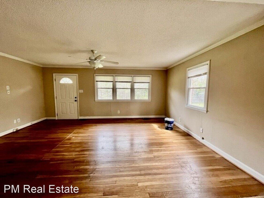 Building Photo - 3 br, 2 bath House - 4506 Rosemary Drive