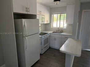 Building Photo - 495 NW 43rd St