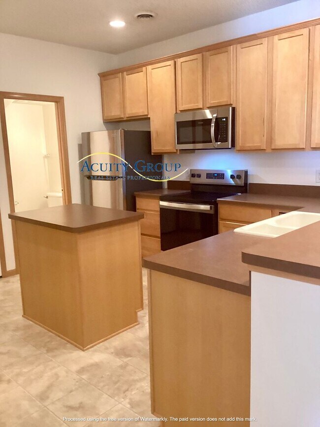 Foto del edificio - 2BR, 1 1/2 BA Townhome