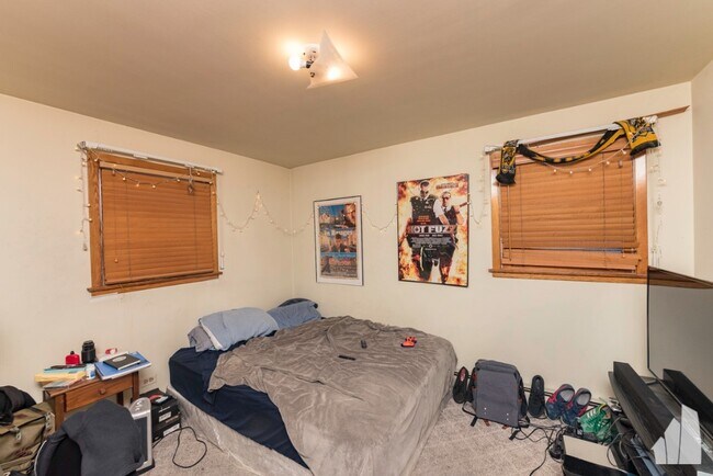 Foto del edificio - 3816 N Drake Ave