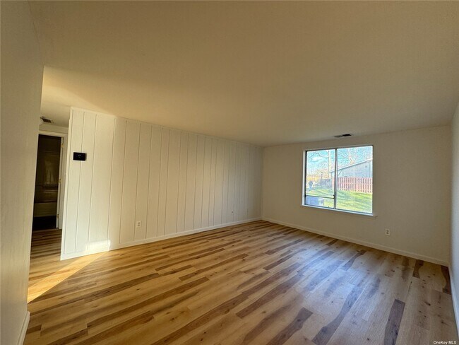 Foto del edificio - 91 Glen Hollow Dr