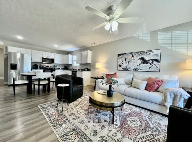 Building Photo - Brand New Equestrian getaway in Wilmington, Ohio