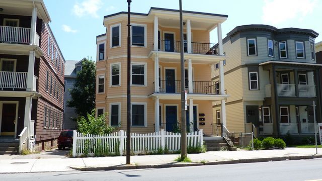 Building Photo - 198 South St