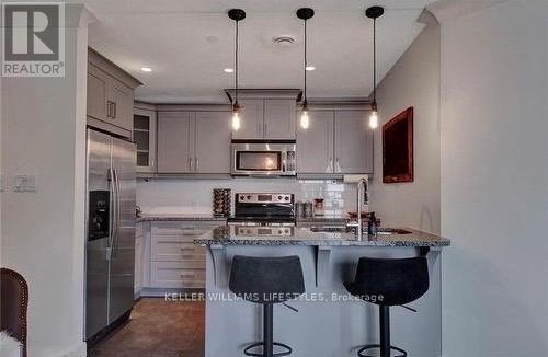 Photo du bâtiment - 320 Sugarcreek Trail