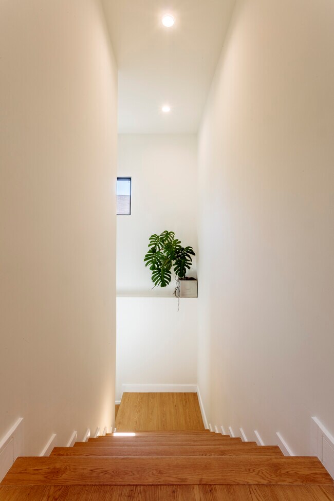Foto del edificio - 4541 Melbourne Ave