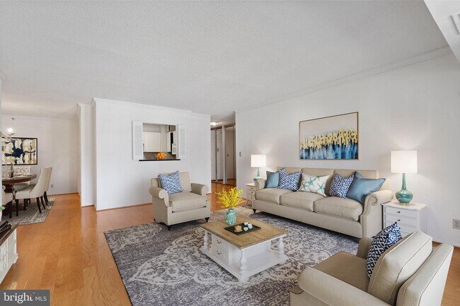Foto del edificio - 1600 N Oak St